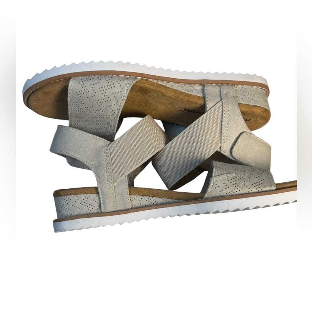 NWT Skechers Cali Beverly Summer Cove Wedge Sandals Tan 6.5 - Picture 9 of 14